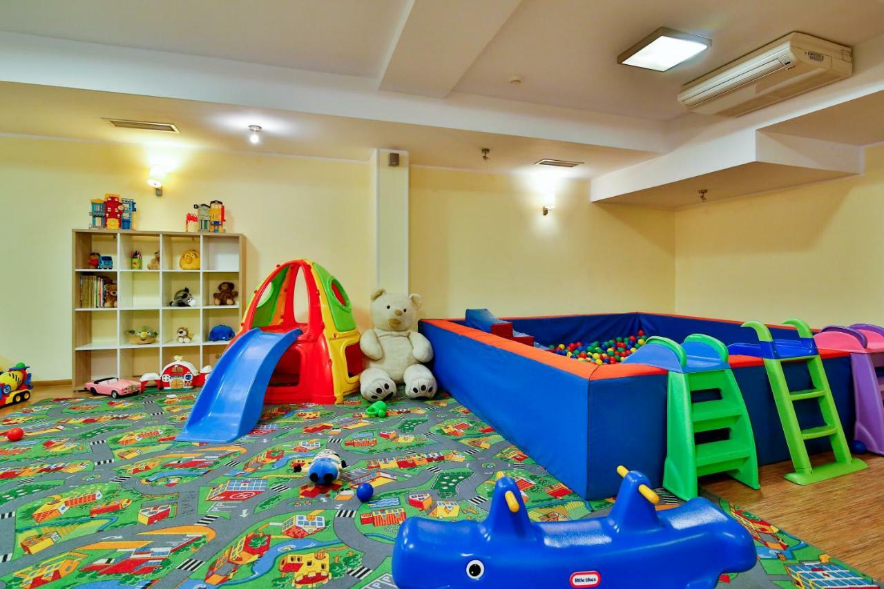 Hotel Victoria Bolszewo Bagian luar foto