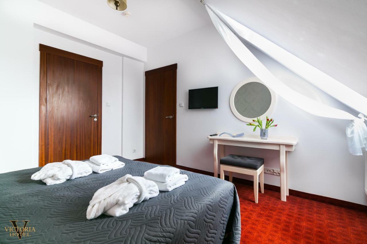 Hotel Victoria Bolszewo Bagian luar foto